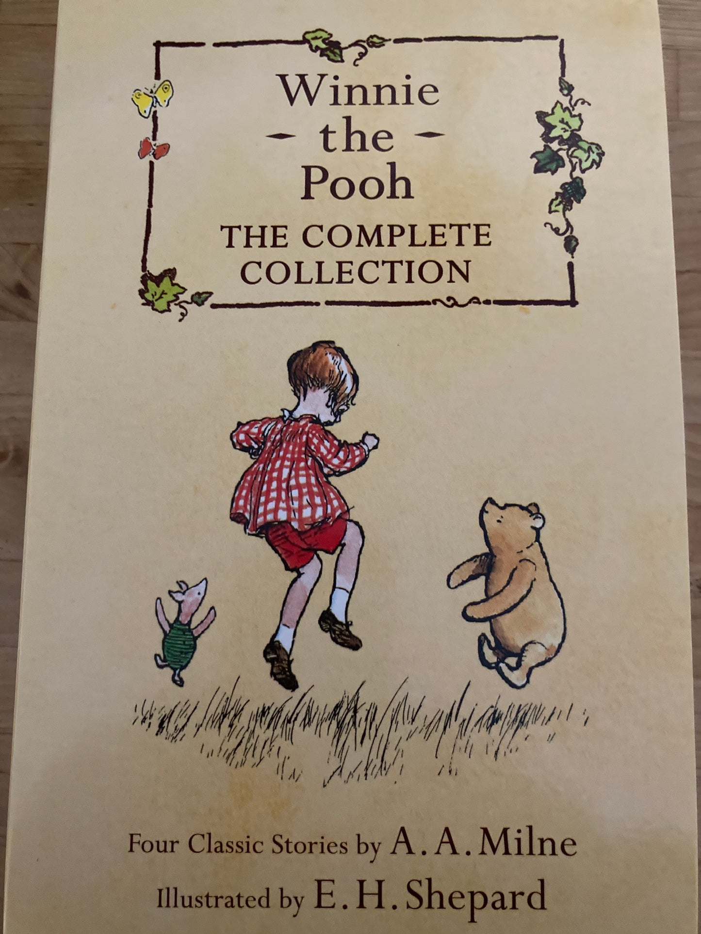 Chapter Book for Young Readers - WINNIE the POOH COLLECTION, All 4 Books by AA MILNE