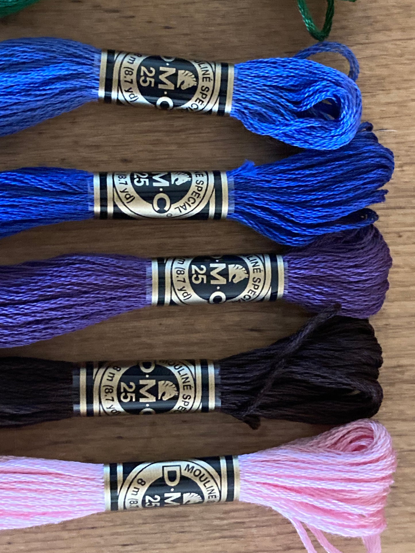Crafting Supply - EMBROIDERY FLOSS, 16 colours!