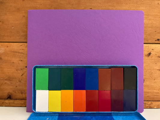 Ensemble d'art – BLOC DE CRAYONS DE CIRE D'ABEILLE en 16 COULEURS et un LIVRE DE DESSIN