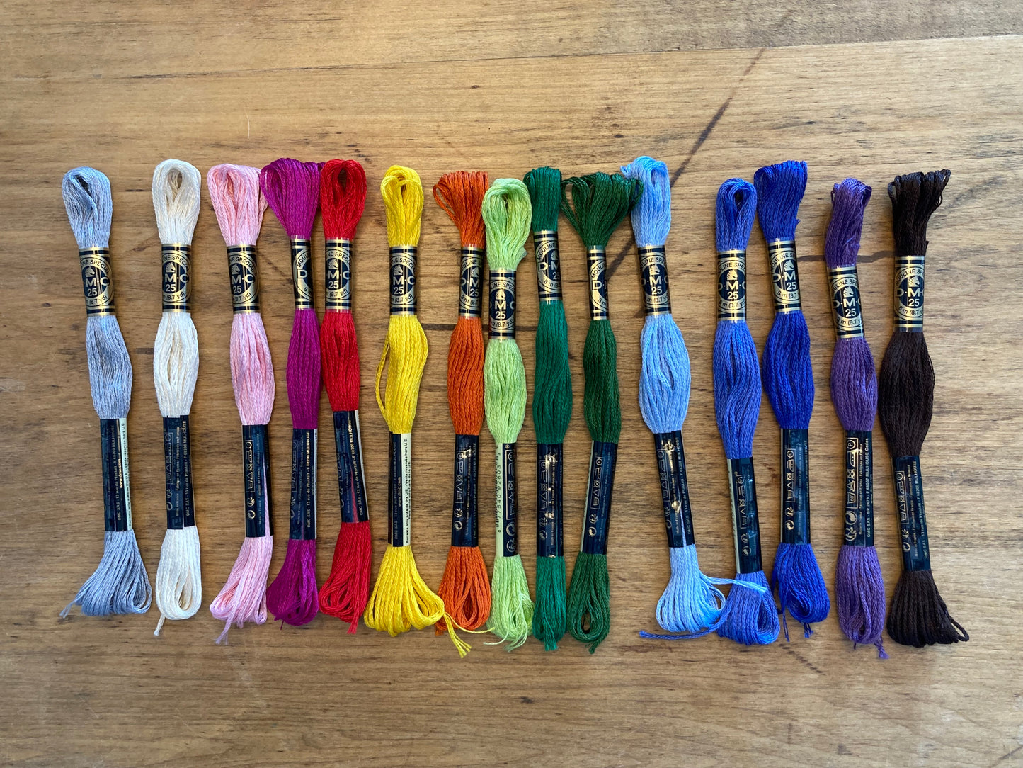 Crafting Supply - EMBROIDERY FLOSS, 16 colours!