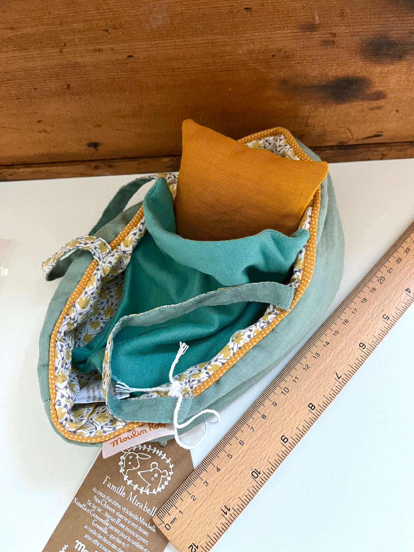 Dolls, Beds and Carriers - CARRRYING COT, small size