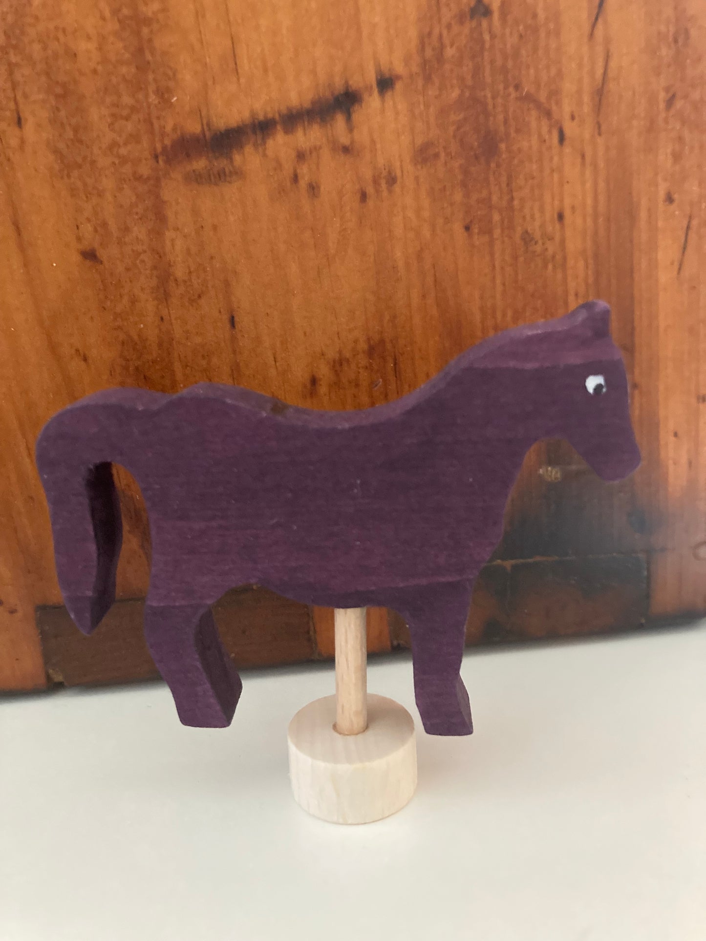 Déco en bois par Grimm's - CHEVAL en Violet Foncé