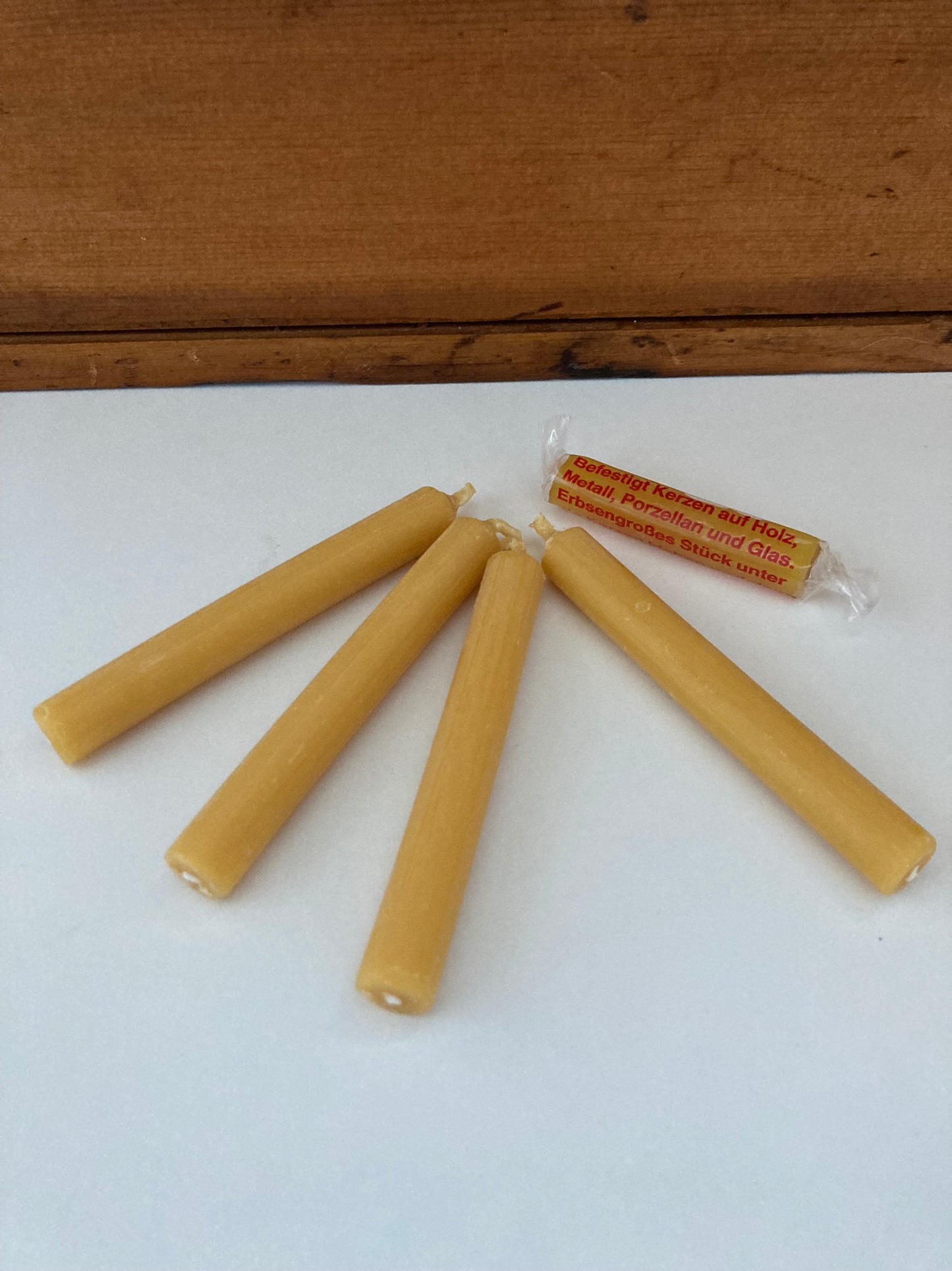 Wooden Deco by Grimm’s - Small BEESWAX CANDLES for Advent Spiral & Birthday Ring (Box of 20 candles and Sticky Wax)