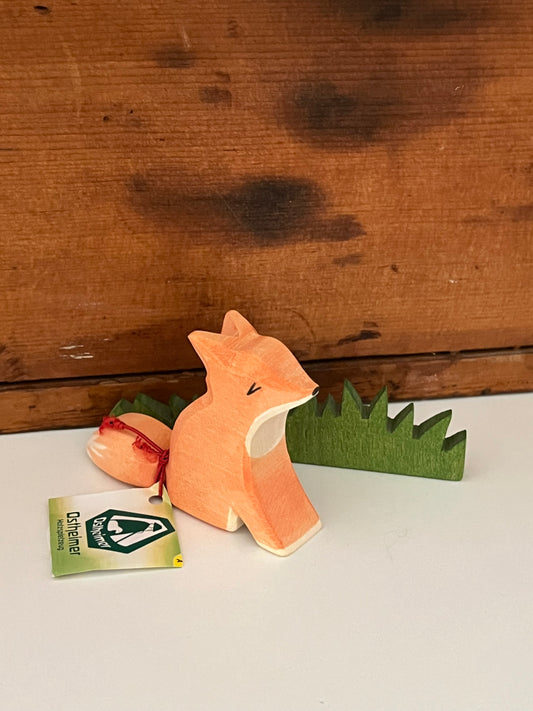 Wooden Dollhouse Play - FOX SITTING, Small