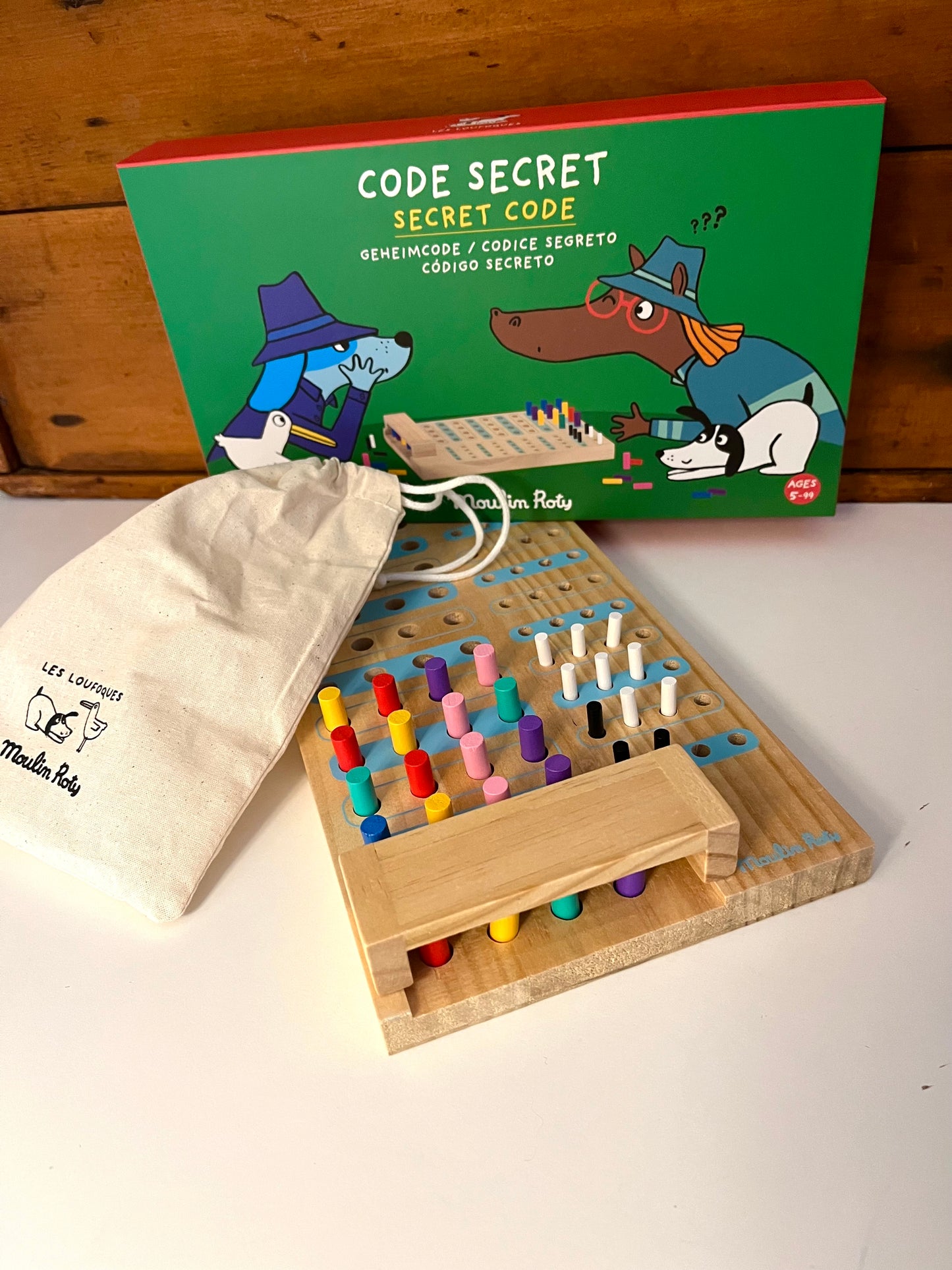 Wooden Family Game - HIDDEN SECRET CODE