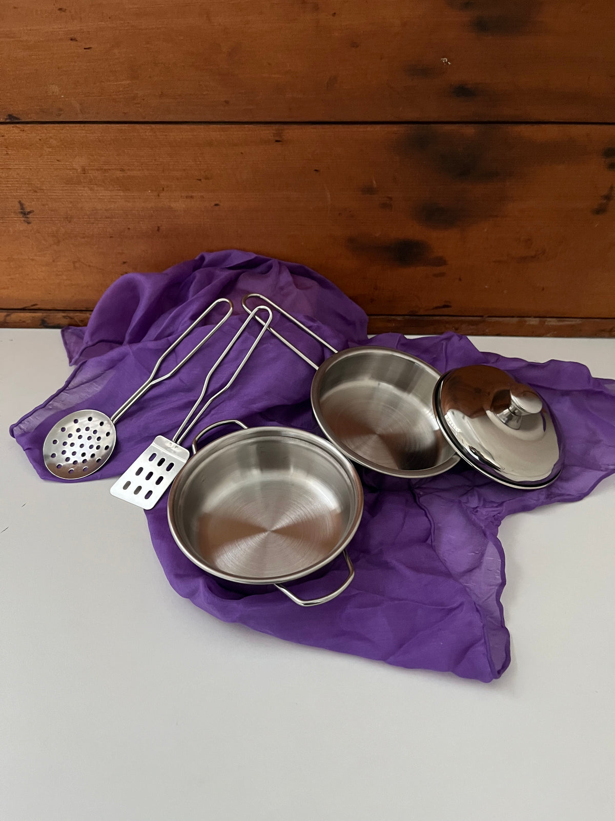 Kitchen Pots - 2 Small COOKING POTS with Lid, and 2 UTENSILS