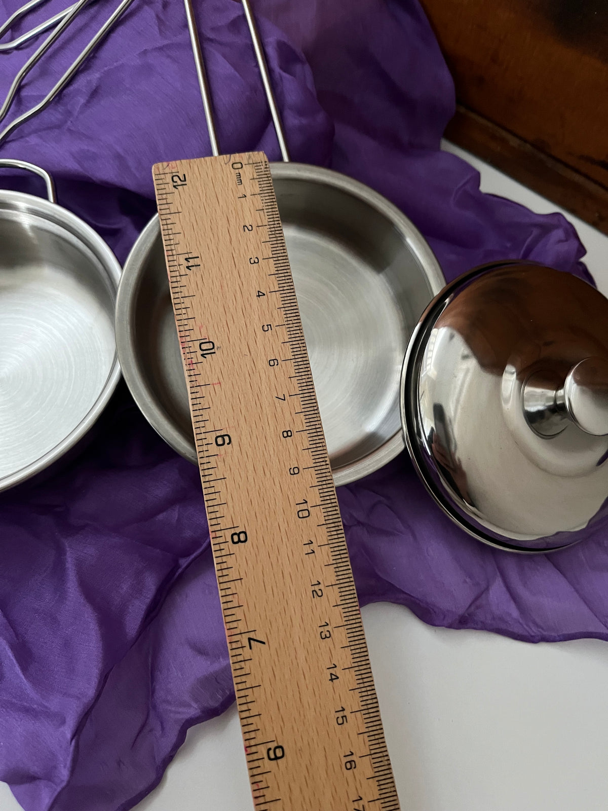 Kitchen Pots - 2 Small COOKING POTS with Lid, and 2 UTENSILS