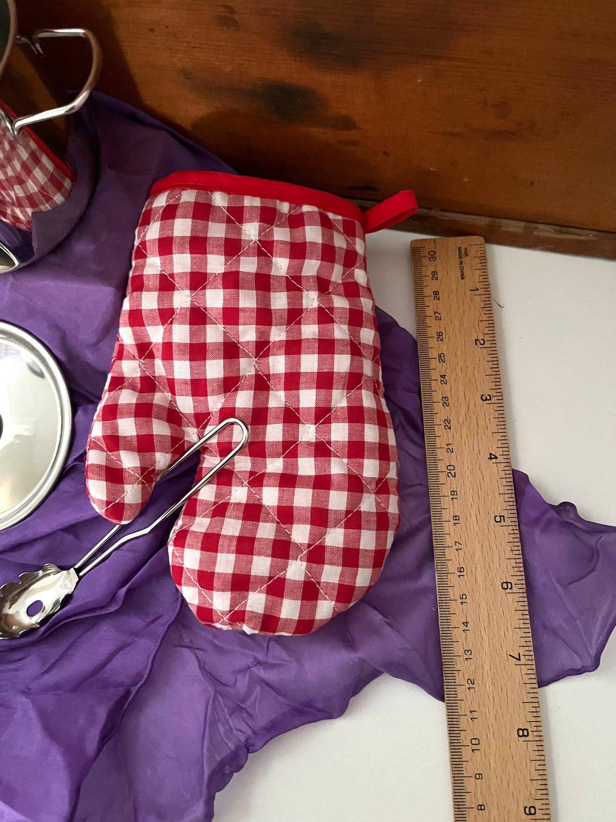 Kitchen Pots - Stainless STOCK POT, with OVEN MITT and NOODLE STRAINER Kitchen Utensil