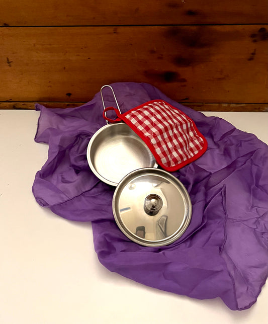 Kitchen Pots - Small Stainless SAUCE PAN with LID and Cotton POT HOLDER