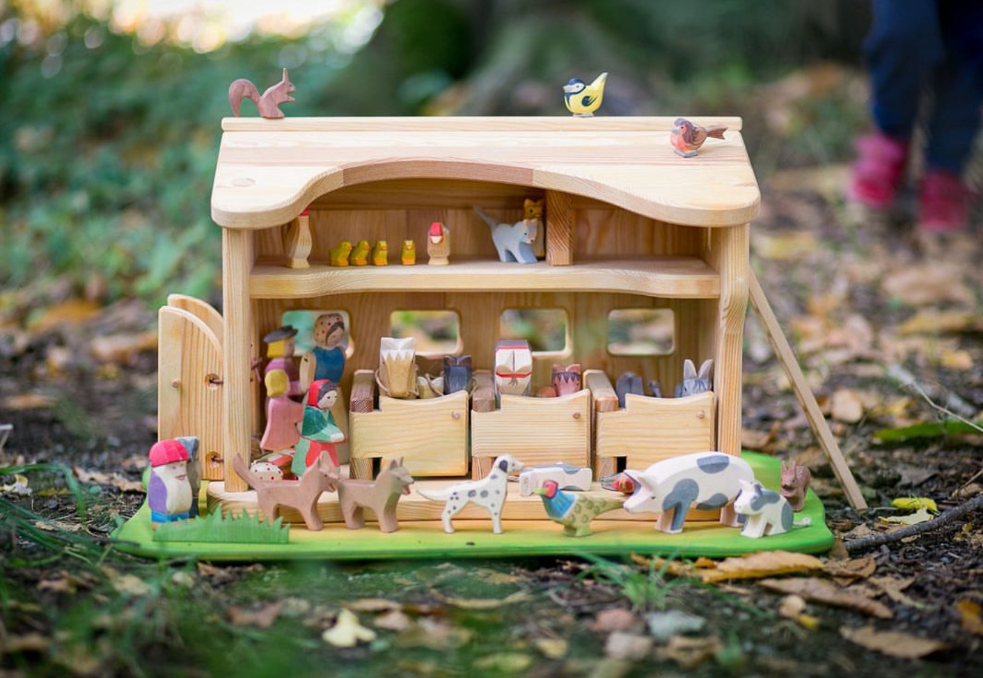 Wooden Dollhouse Play - TRUMPETER SWAN, Large
