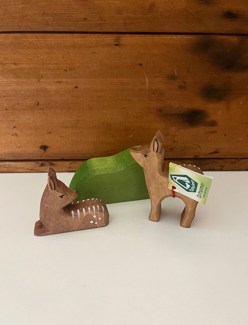 Wooden Dollhouse Play - DEER, LITTLE FAWN - Lying