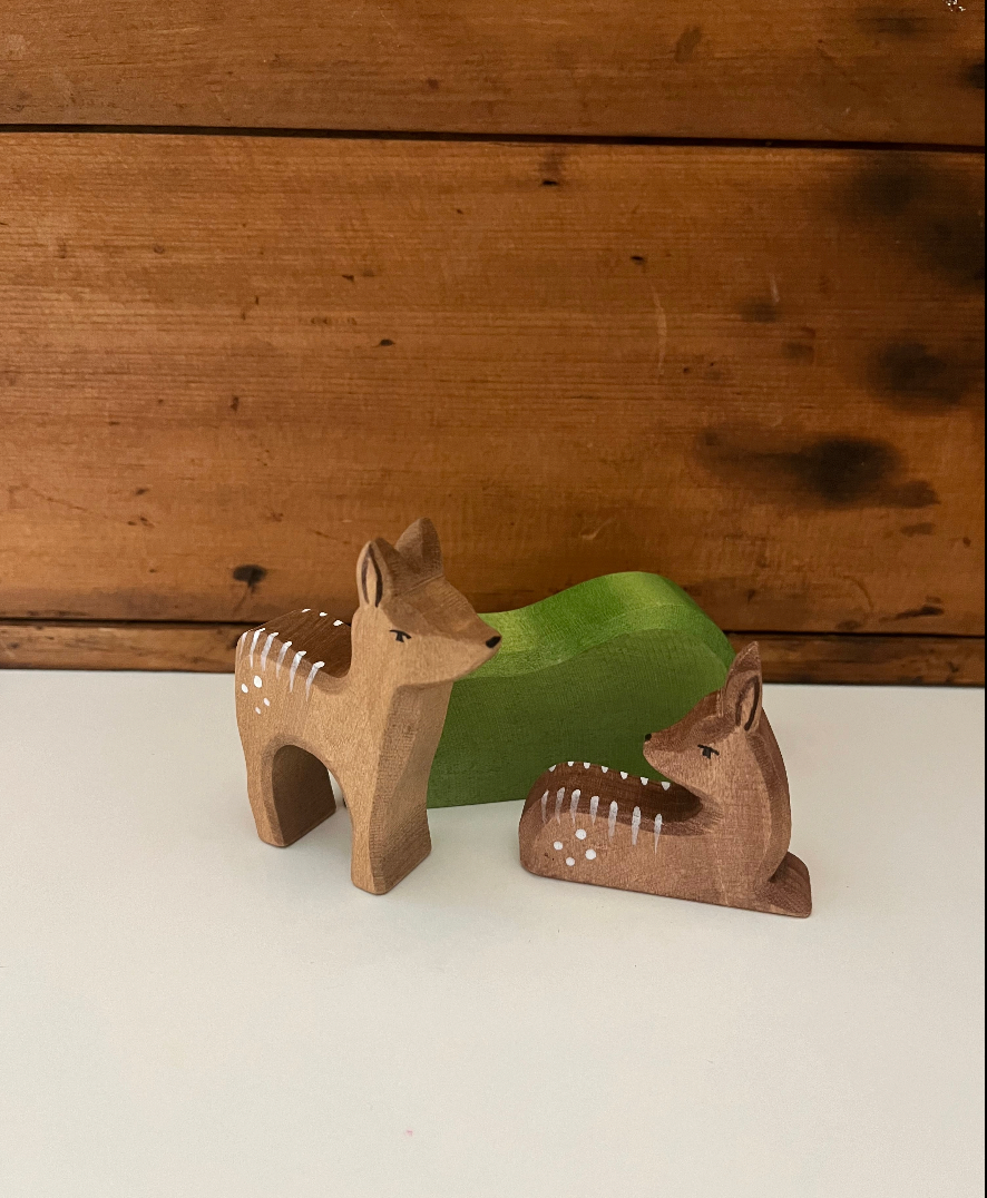 Wooden Dollhouse Play - DEER, LITTLE FAWN - Lying