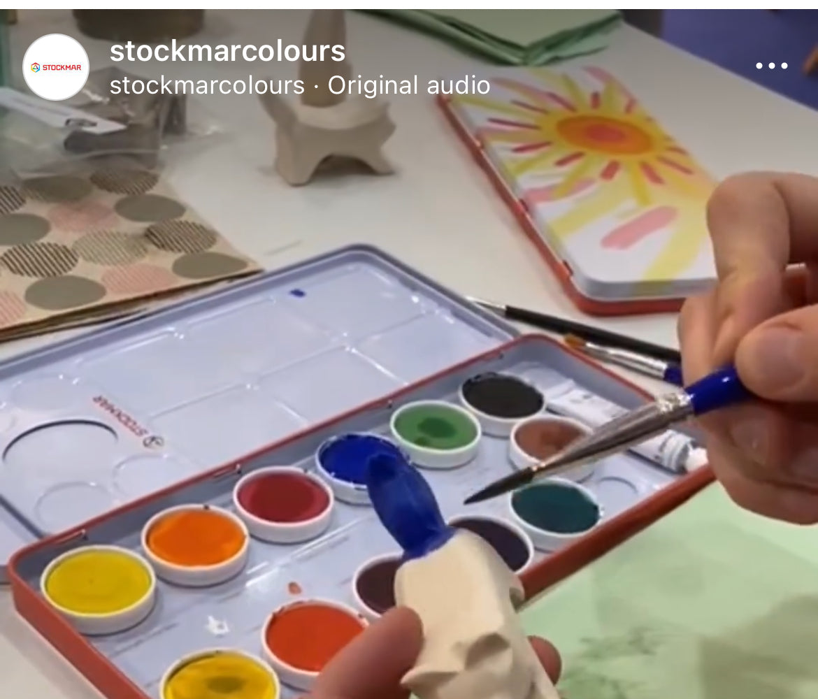 Ensemble d'art par Stockmar – 18 crayons de couleur, 12 peintures aquarelles et bloc de dessin 