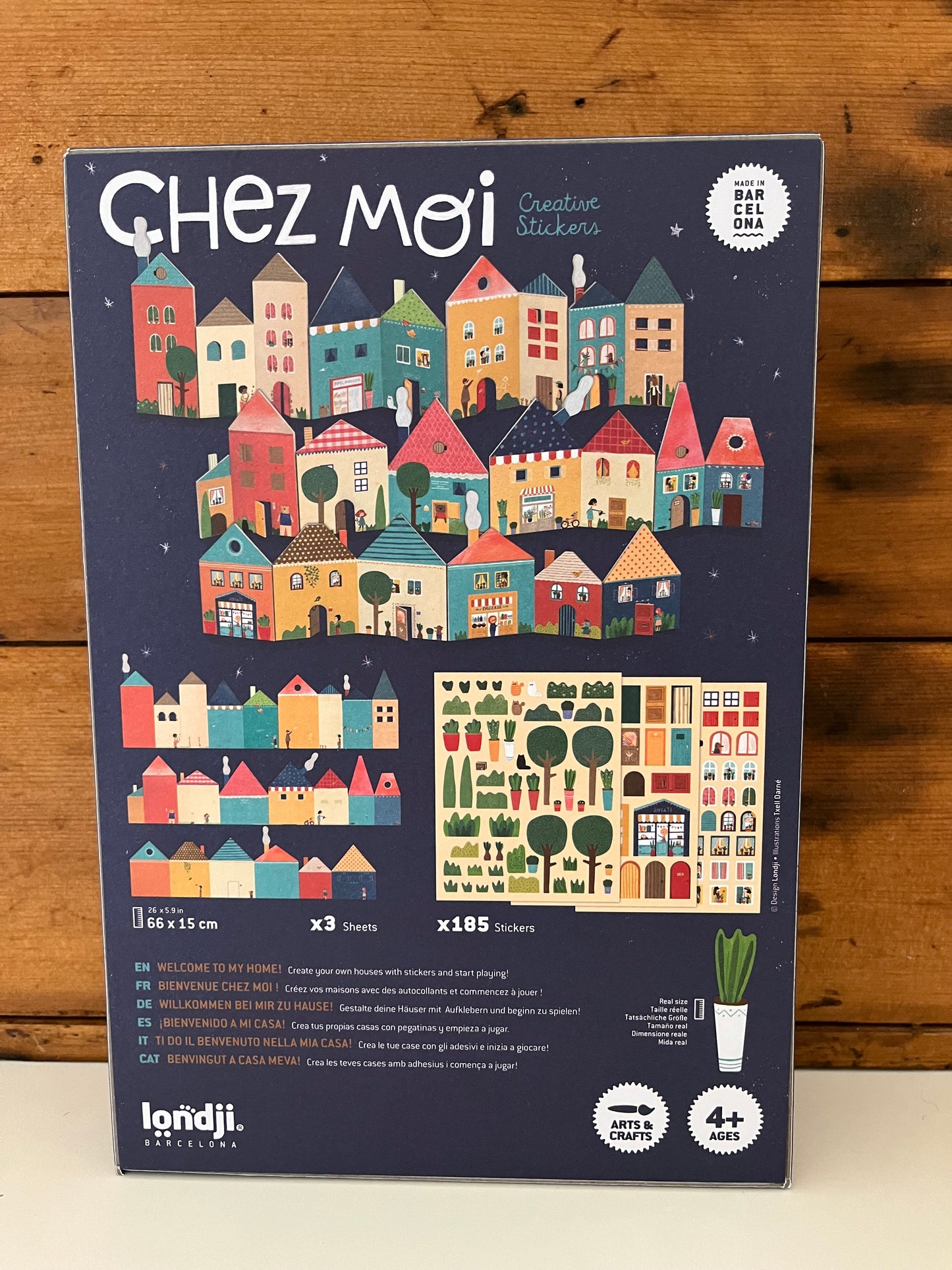 Activity Game Set, Art - WELCOME CHEZ-MOI!, create your village with over 185 stickers!