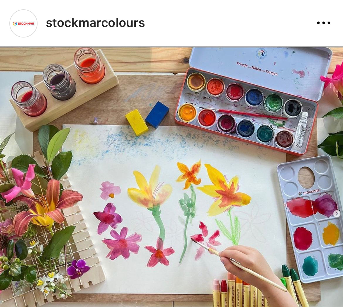 Ensemble d'art par Stockmar – 18 crayons de couleur, 12 peintures aquarelles et bloc de dessin 