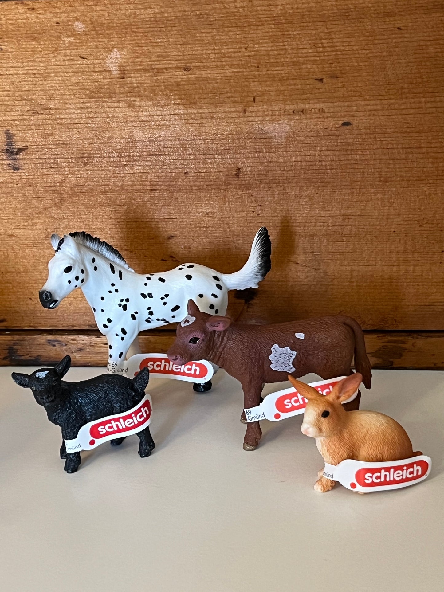 Farm Animals for Dollhouse Play - HEREFORD CALF by Schleich