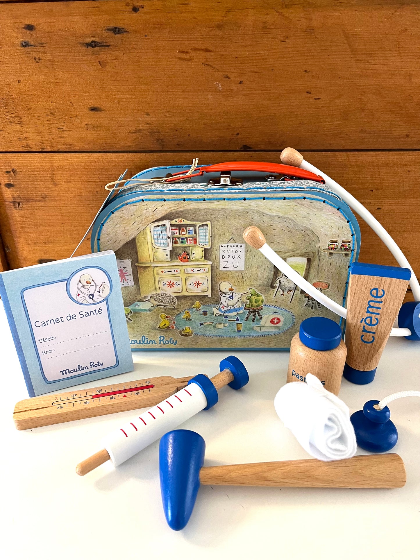 Keeping House Play - DOCTOR KIT, with 8 medical pieces!