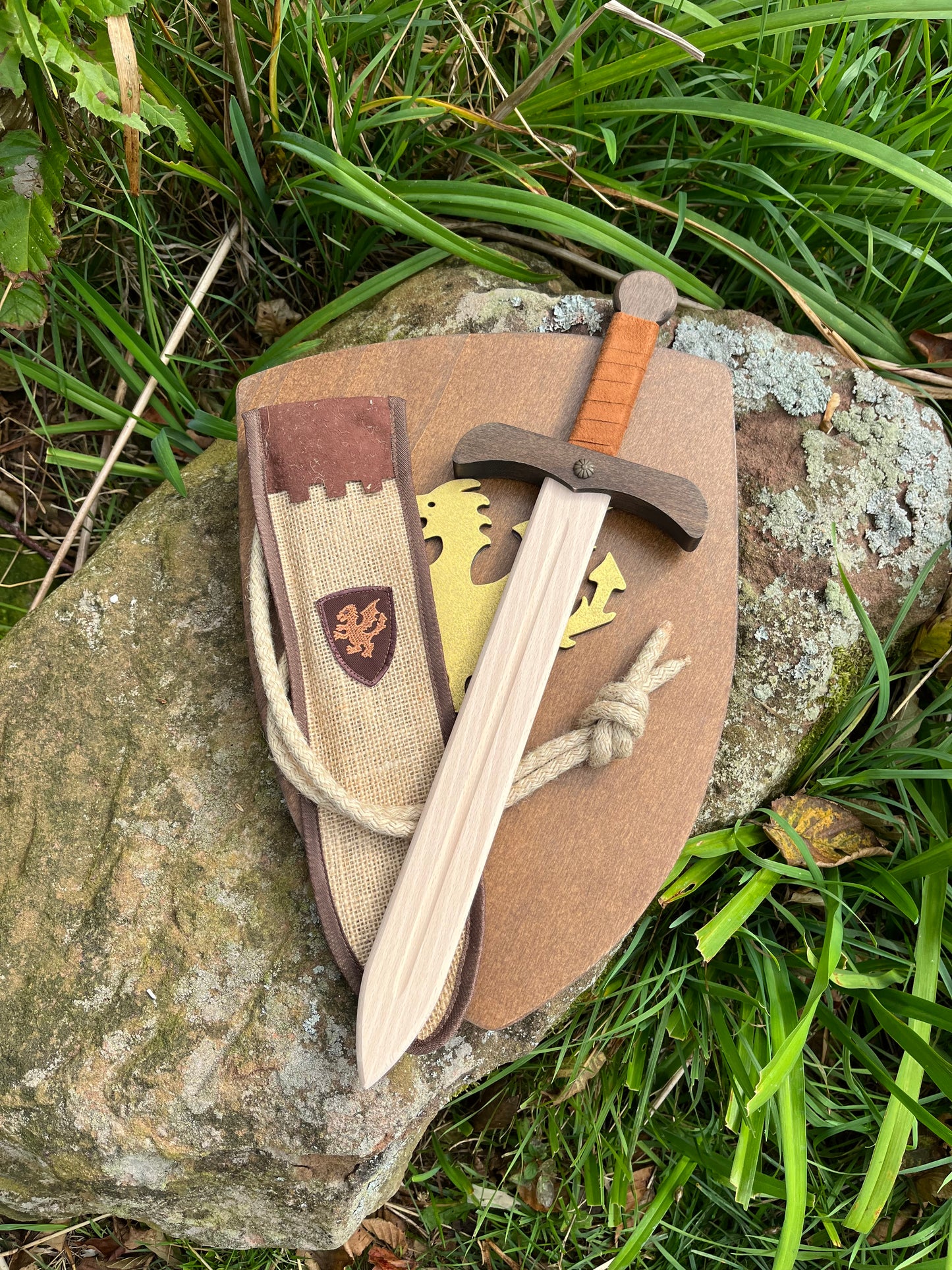 Royal Wooden SWORD AND JUTE POUCH