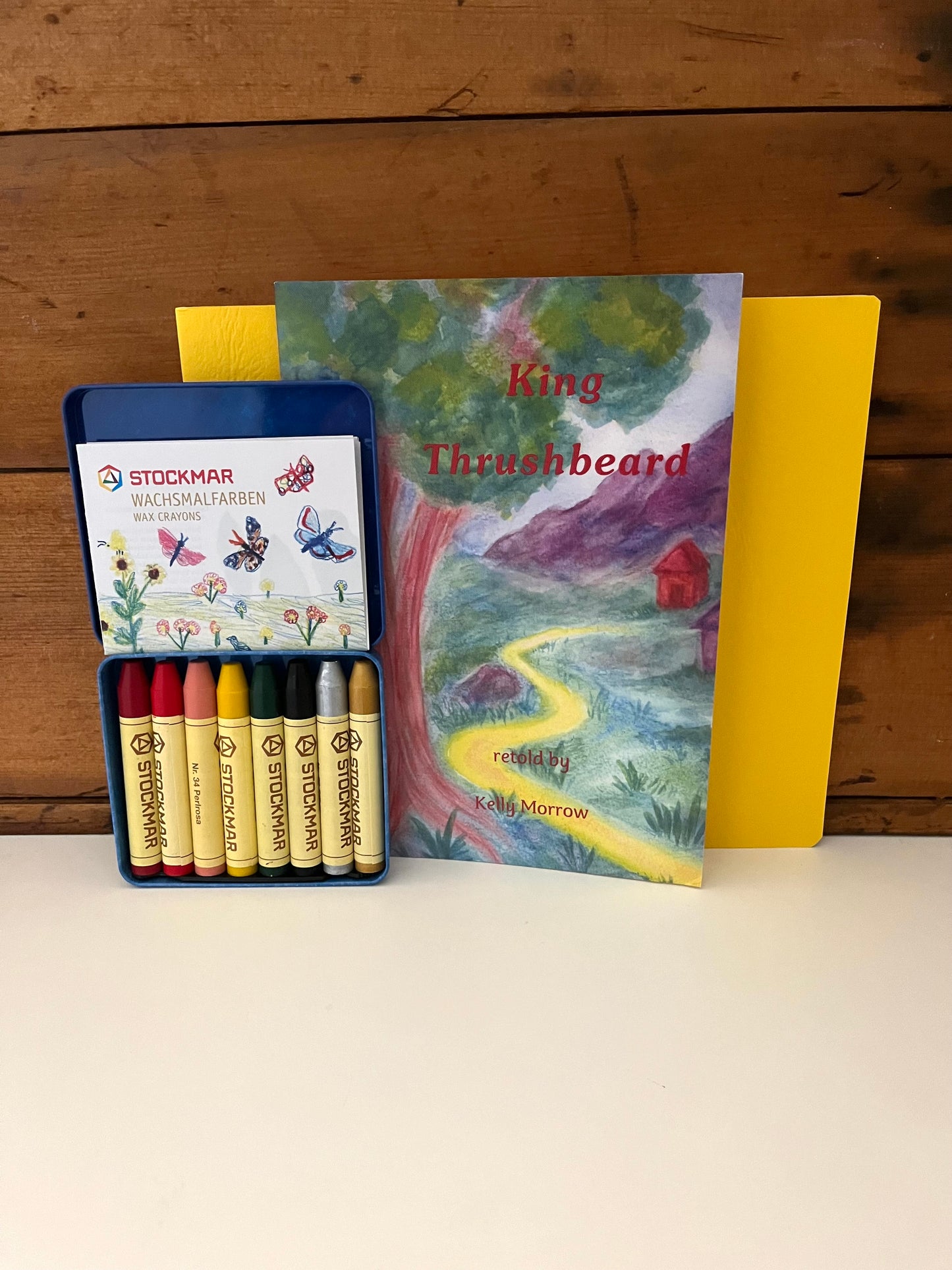 Ensemble d'art – UN LECTEUR PREMIER, ÉTAIN de 8 CRAYONS EN BÂTON DE CIRE D'ABEILLE ET LIVRE DE DESSIN