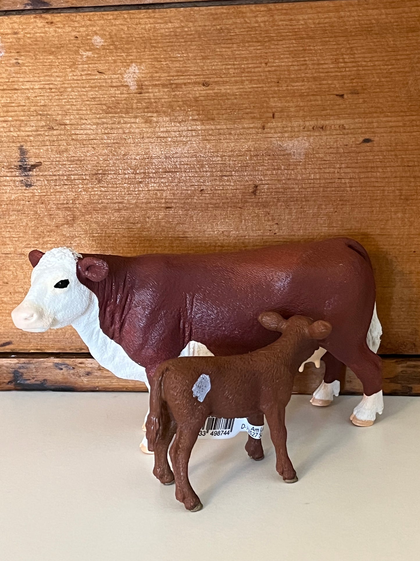 Farm Animals for Dollhouse Play - HEREFORD CALF by Schleich