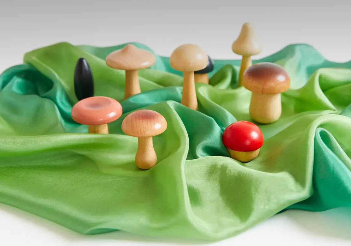 Wooden Dollhouse Play - Woodland MUSHROOMS, 10 pieces!