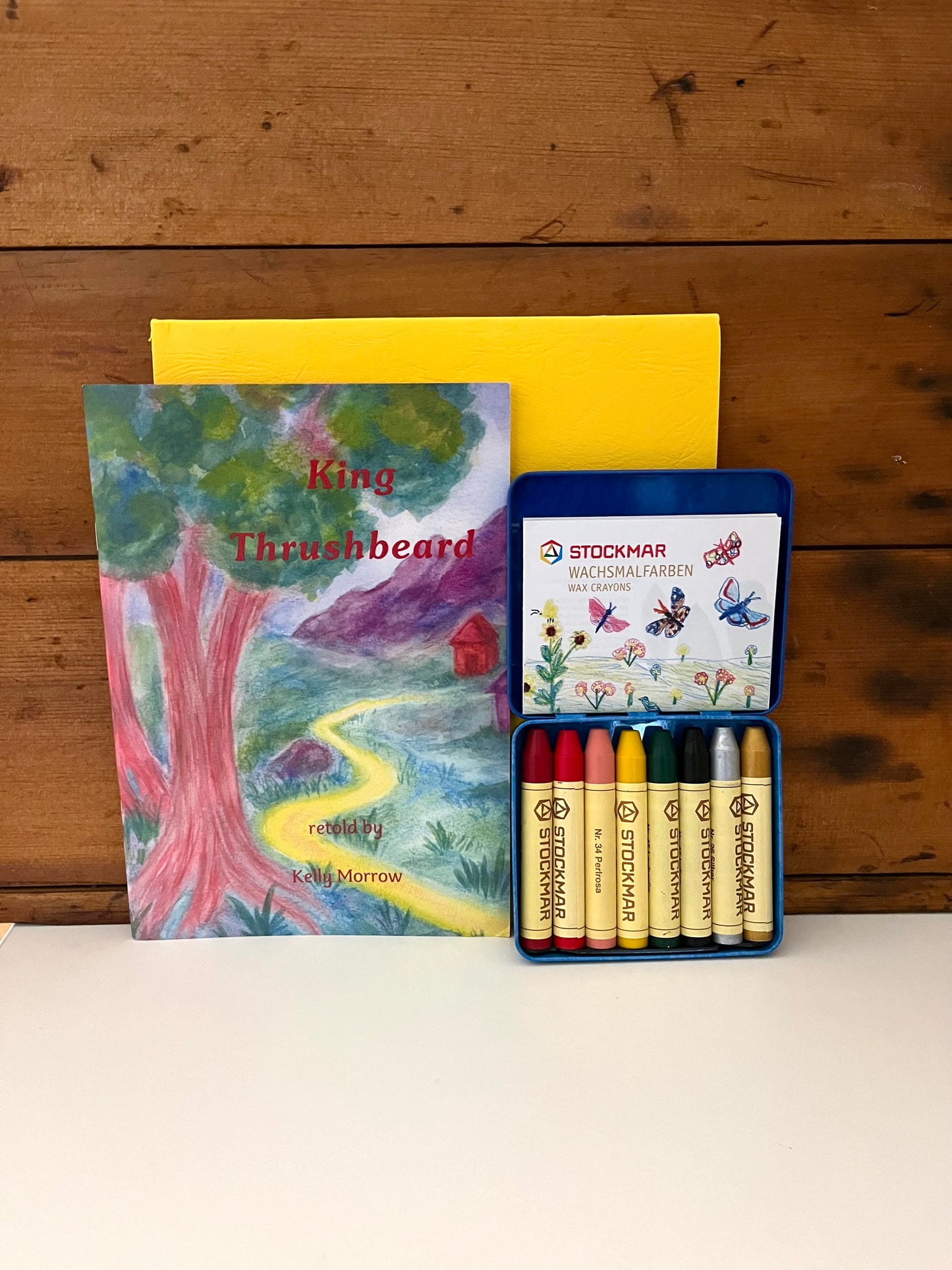 Art Set - AN EARLY READER, TIN of 8 BEESWAX STICK CRAYONS AND DRAWING BOOK