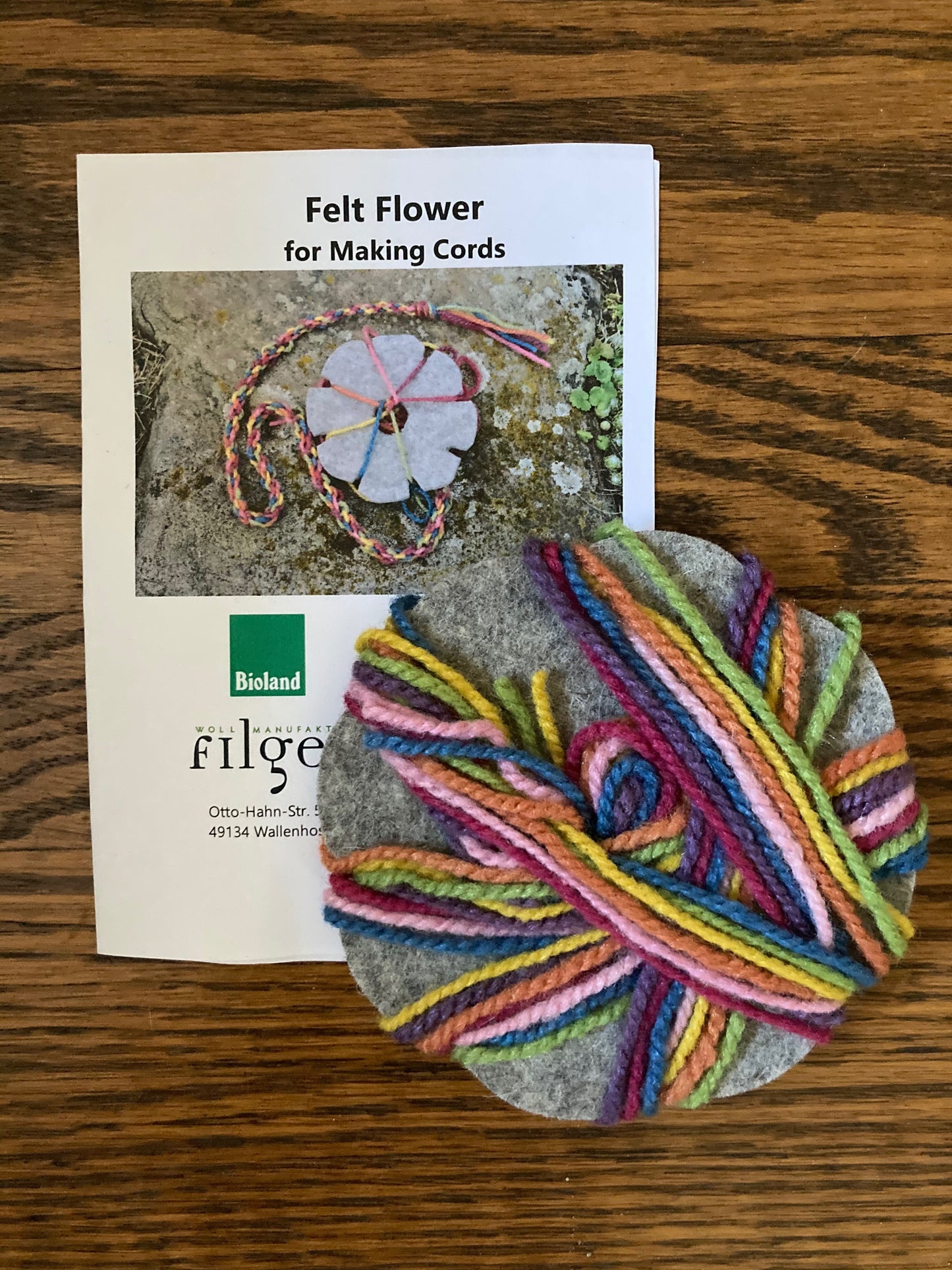 Kits de bricolage - FLEUR À TRESSER pour CORDONS DE LAINE