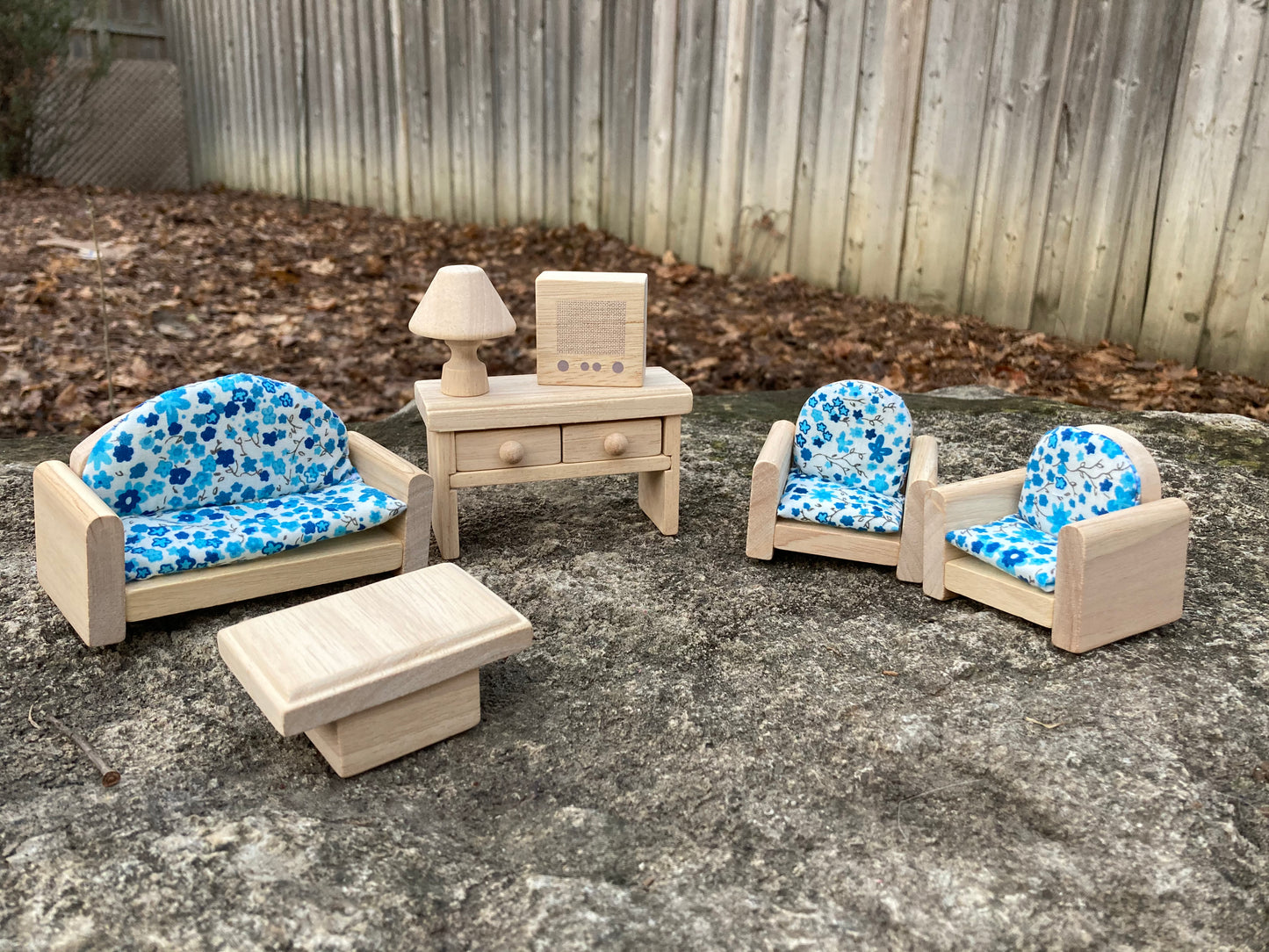 Wooden Dollhouse Furniture - LIVING ROOM, with Cotton Cushions!