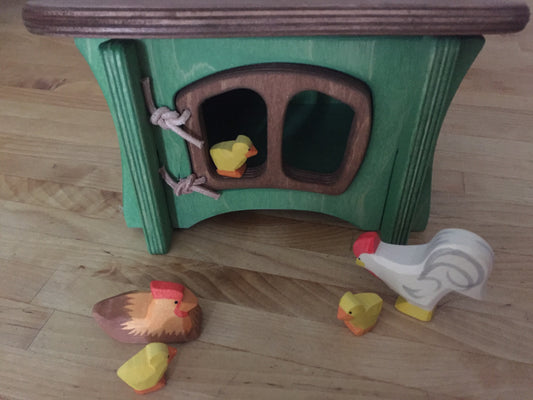 Wooden Dollhouse Play - RABBIT HUTCH / CHICKEN COOP