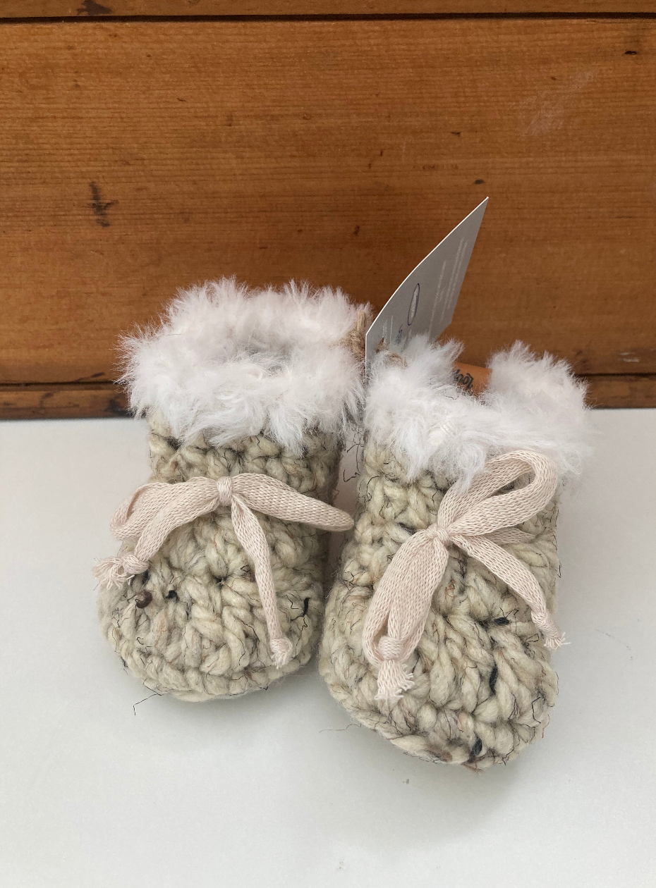 Slippers for Baby - COZY WOOL BOOTIES, Newborn to Twelve month!