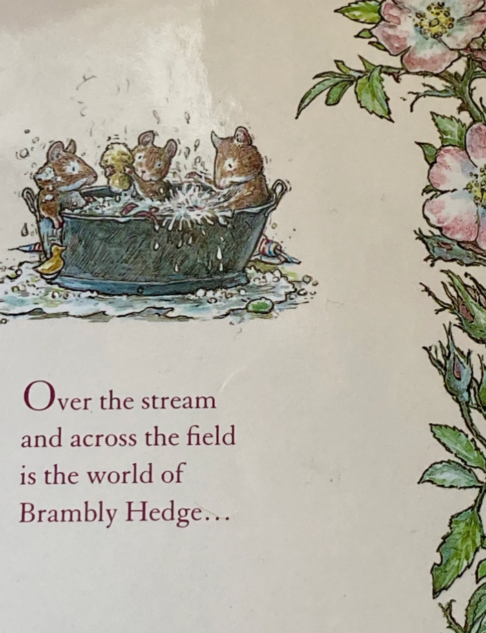 Children's Picture Book - AUTUMN STORY of THE MICE OF BRAMBLY HEDGE