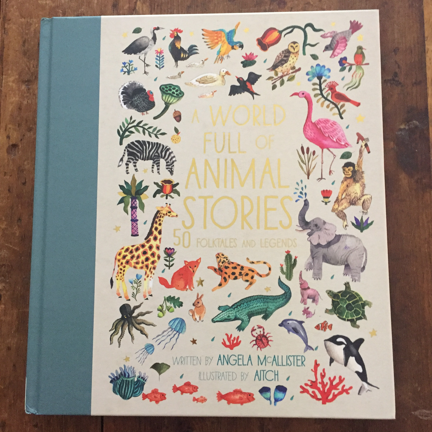 Educational Chapter Book - A WORLD FULL OF ANIMAL STORIES