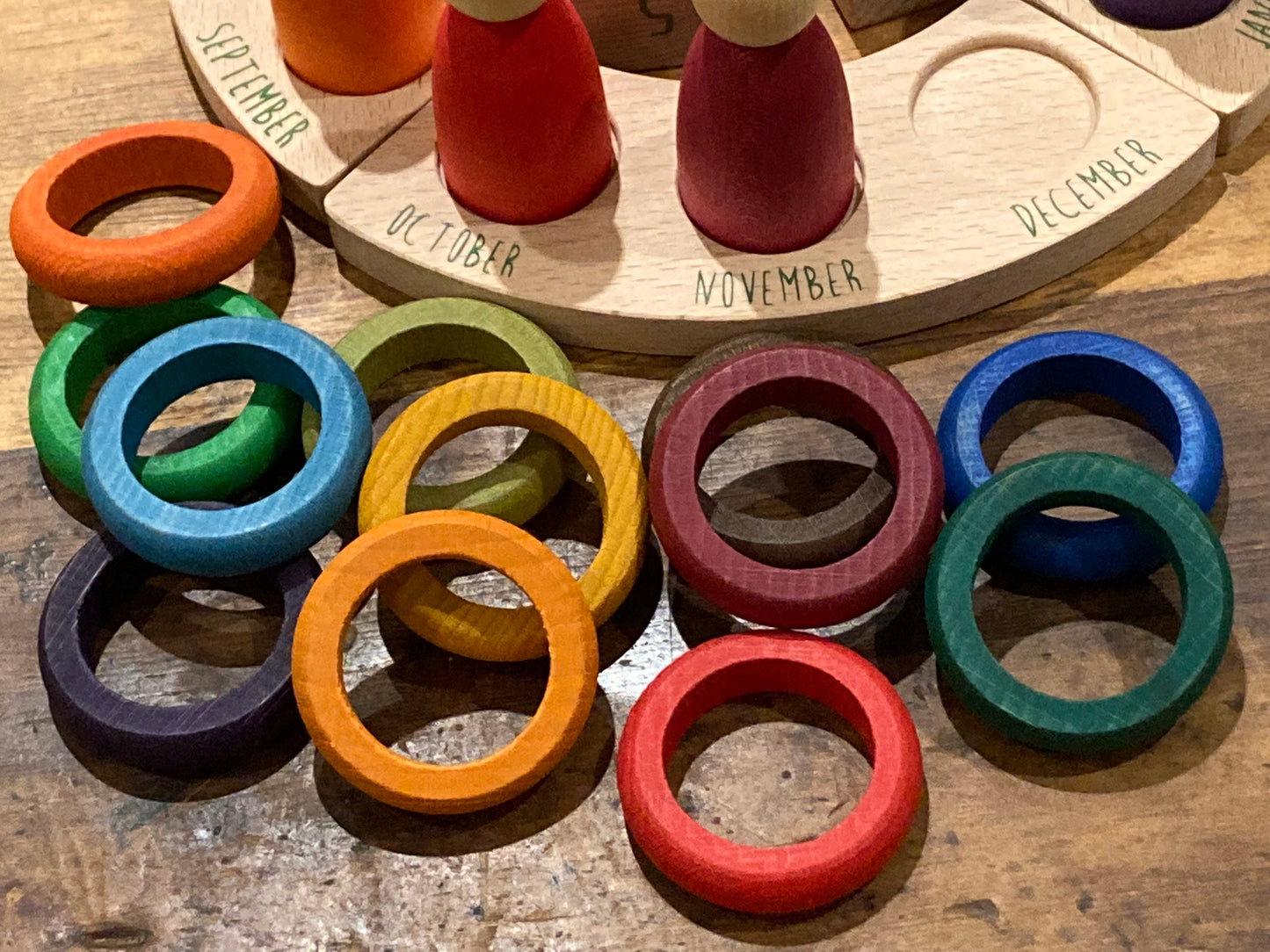Wooden Toy by Grapat - RINGS IN 12 COLOURS