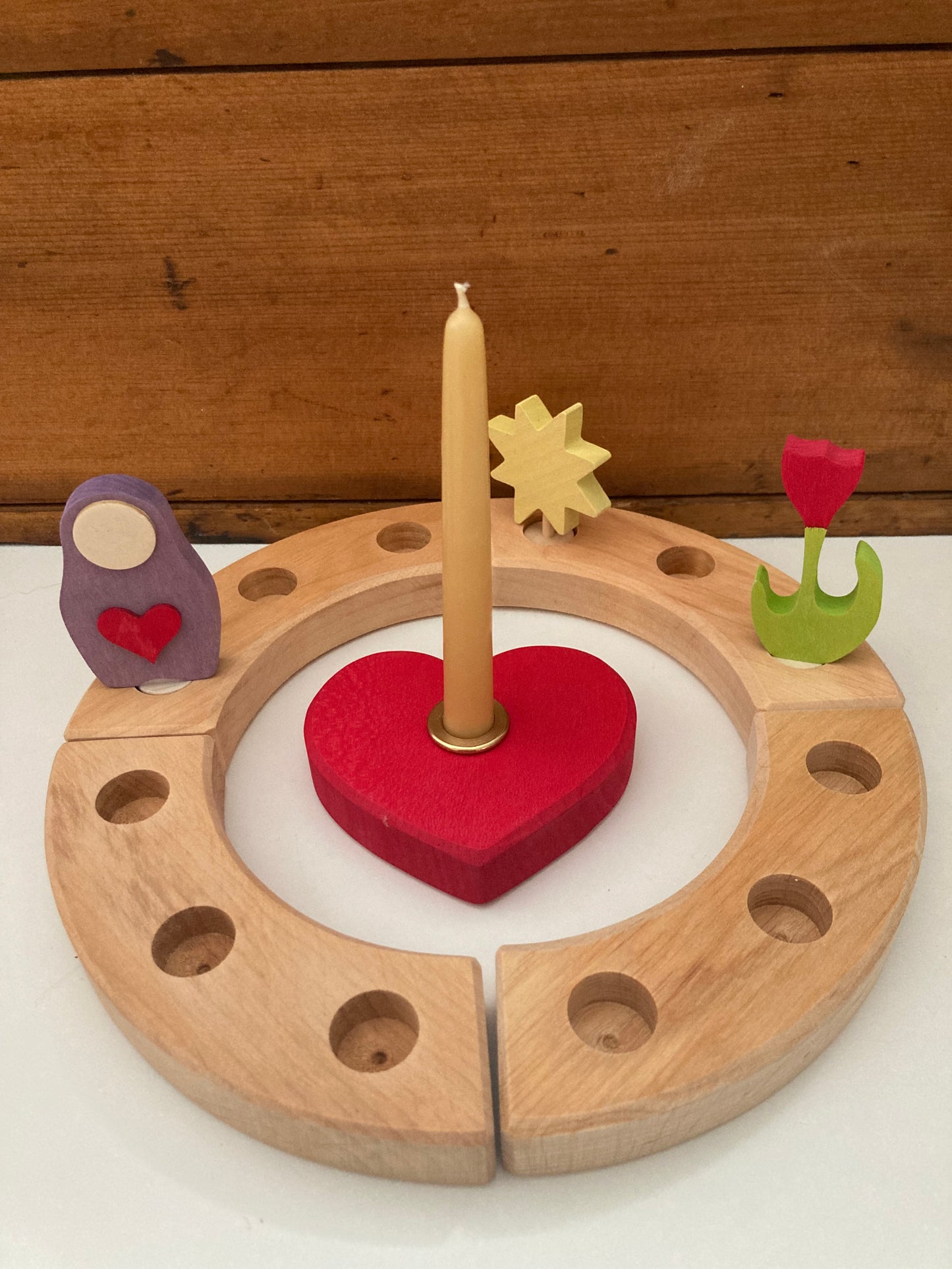 Déco en Bois par Grimm's - COEUR ROUGE avec un seul trou pour Bougie ou Figurine Déco