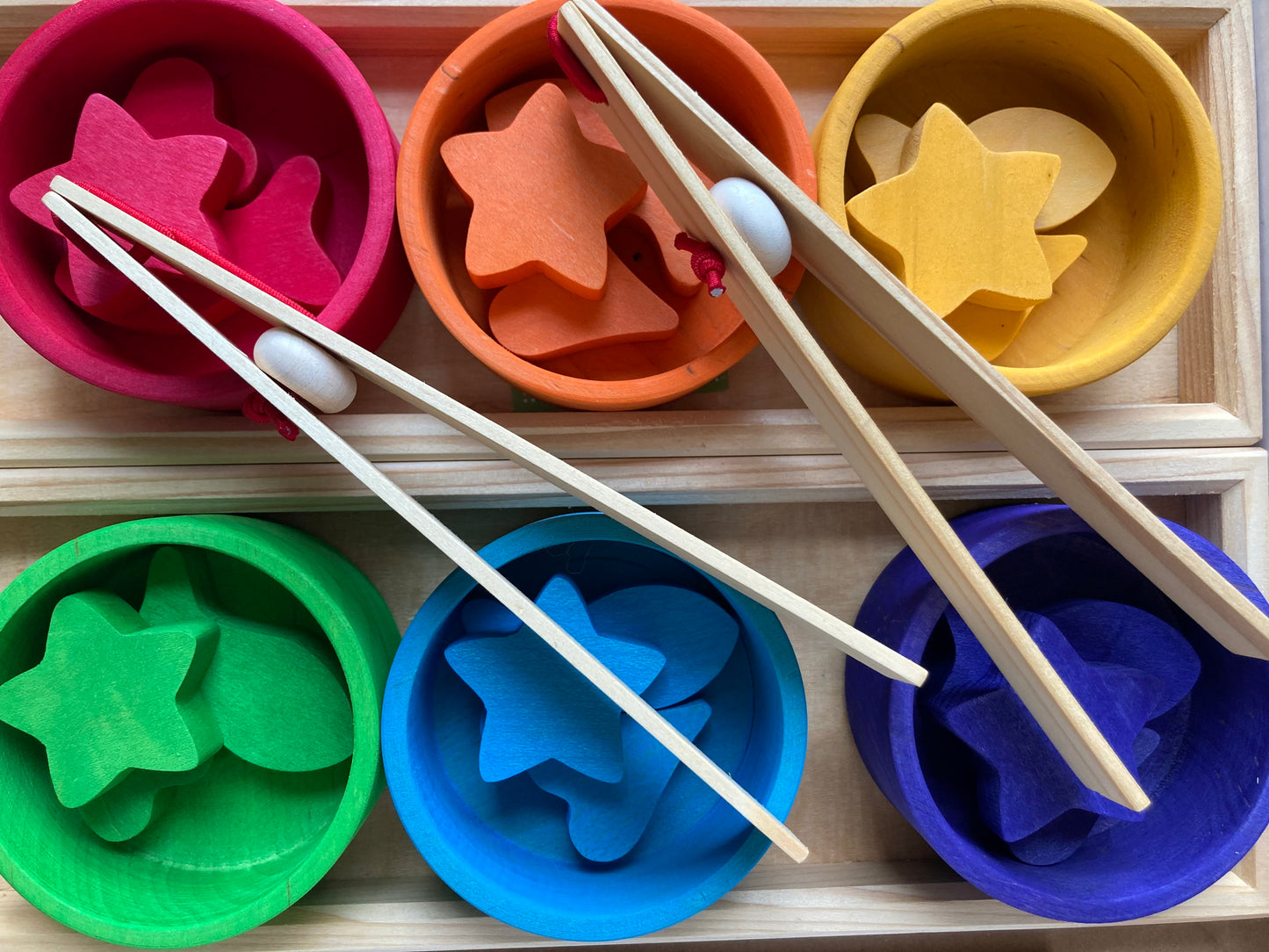 Wooden Toy Game - RAINBOW BOWLS SORTING SET, 28 pieces!