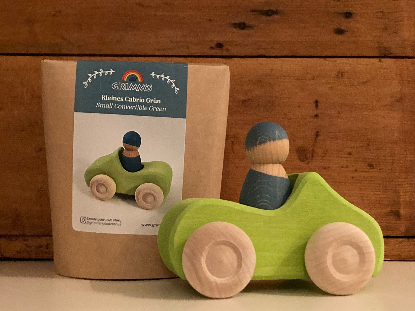Wooden Toy Car - GREEN CONVERTIBLE with driver