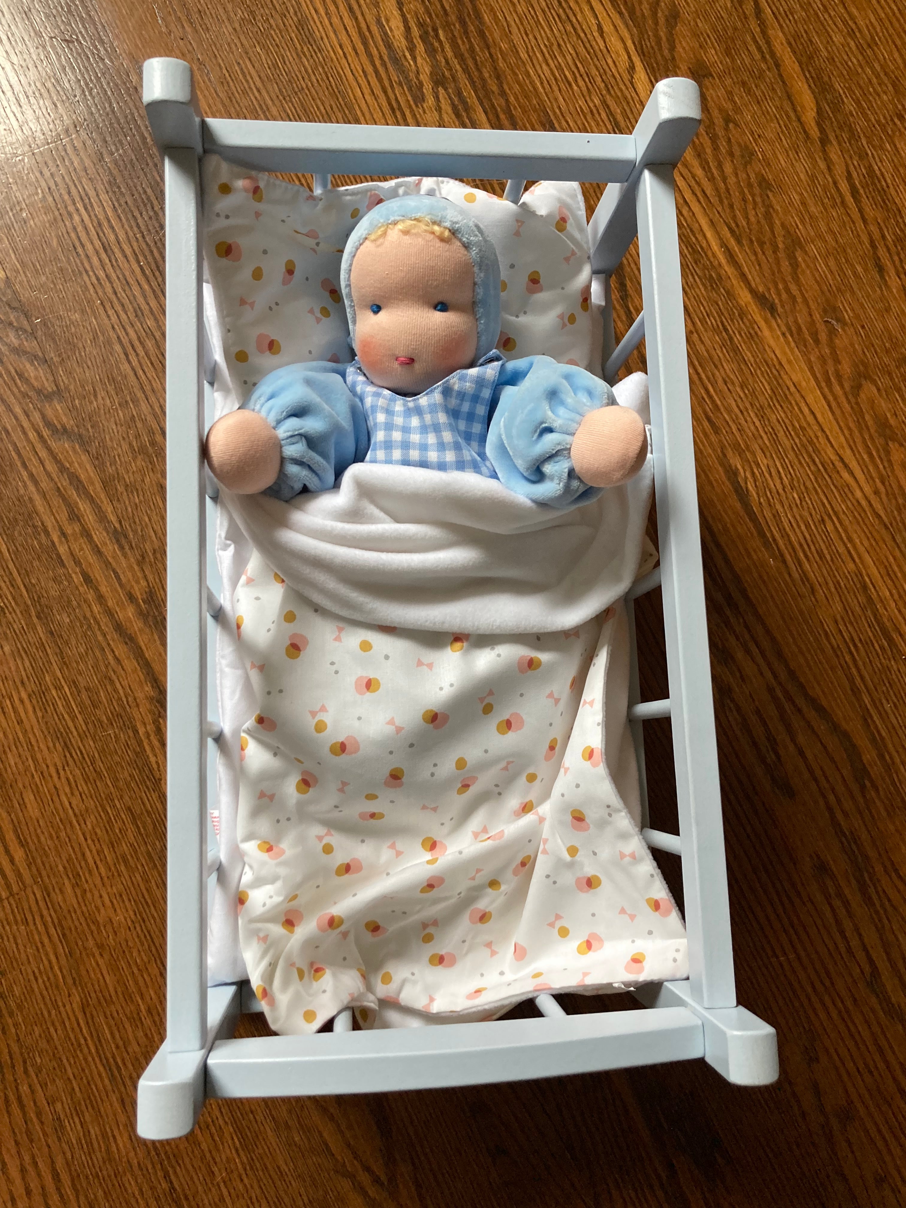 Dolls Beds and Carriers Wooden CRADLE with Cotton Bedding Gnomes Acorns