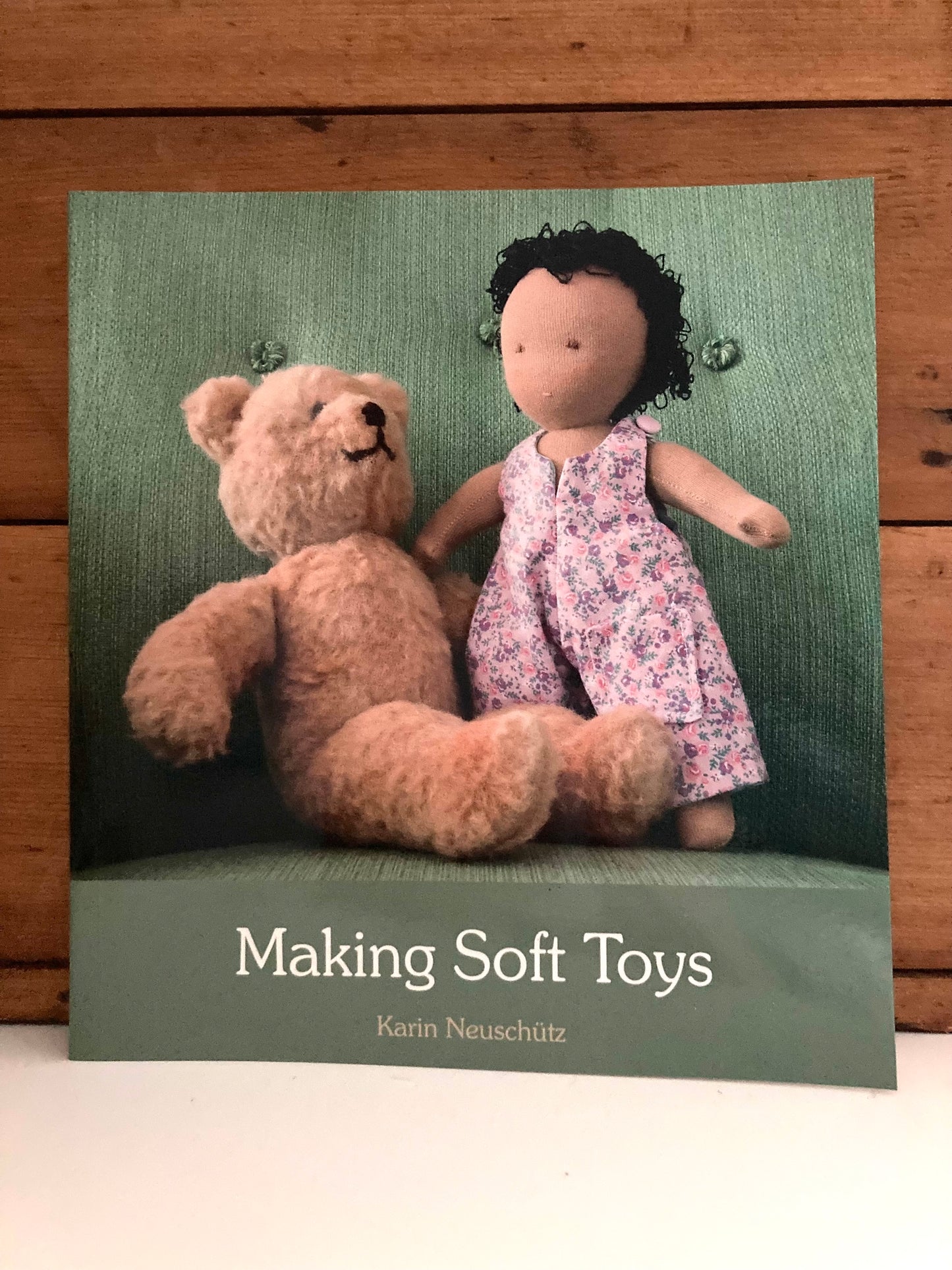 Crafting Resource Book - MAKING SOFT TOYS