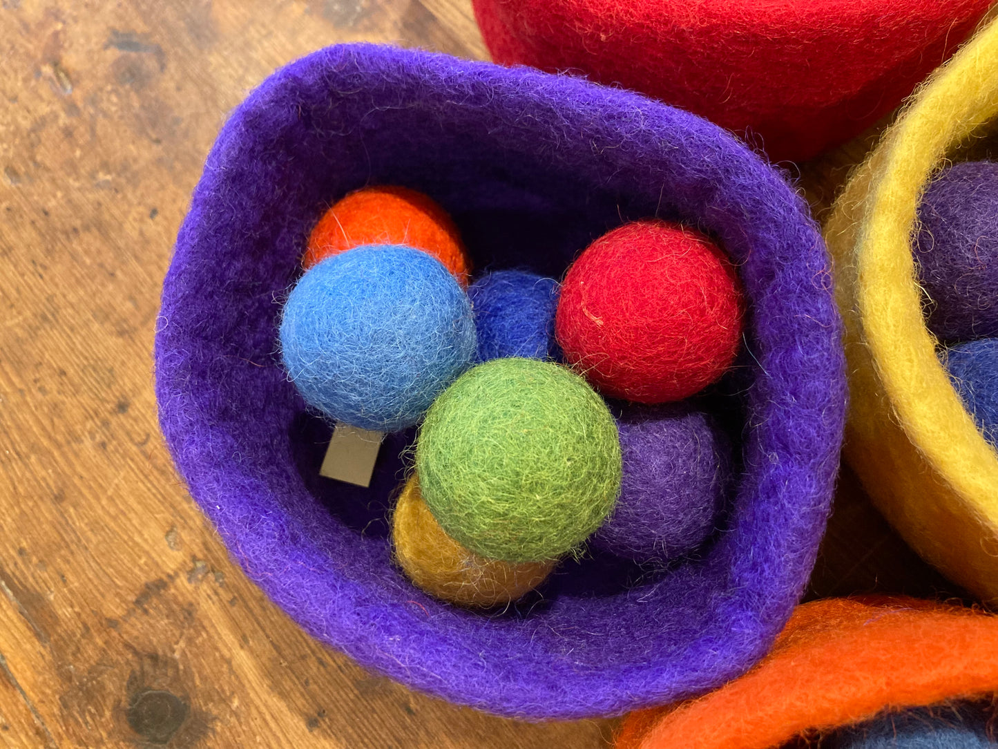 Felted Toys for Baby and Dollhouse Play Set - COLOURED FELT BOWL WITH 7 FELTED BALLS