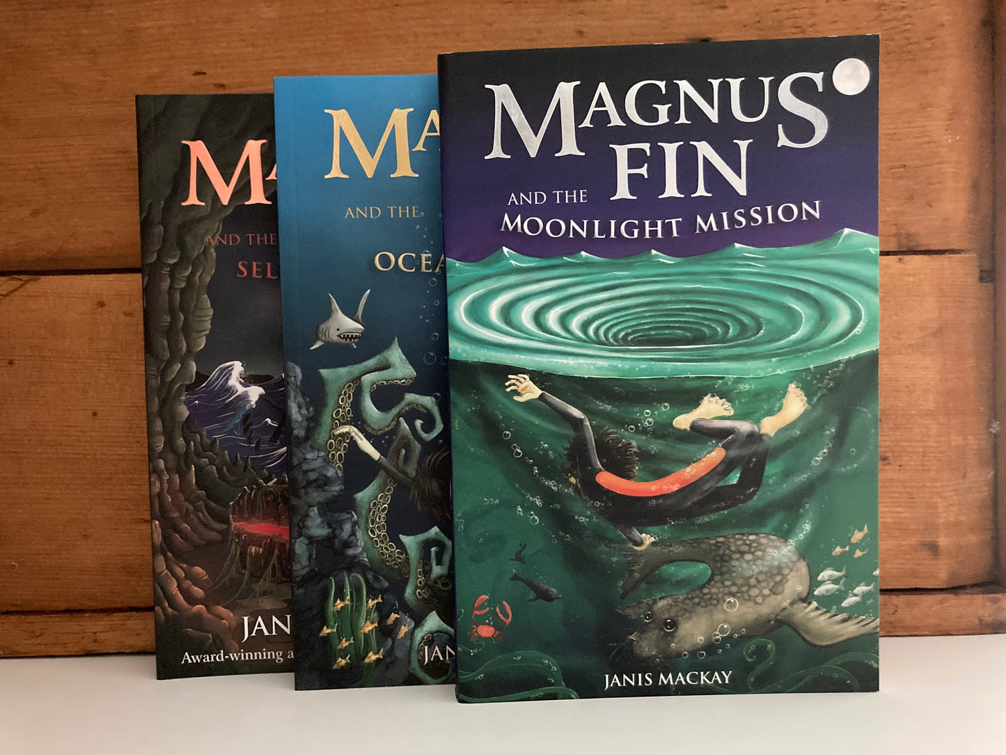 Chapter Books for Older Readers - MAGNUS FIN TRILOGY BOOKS