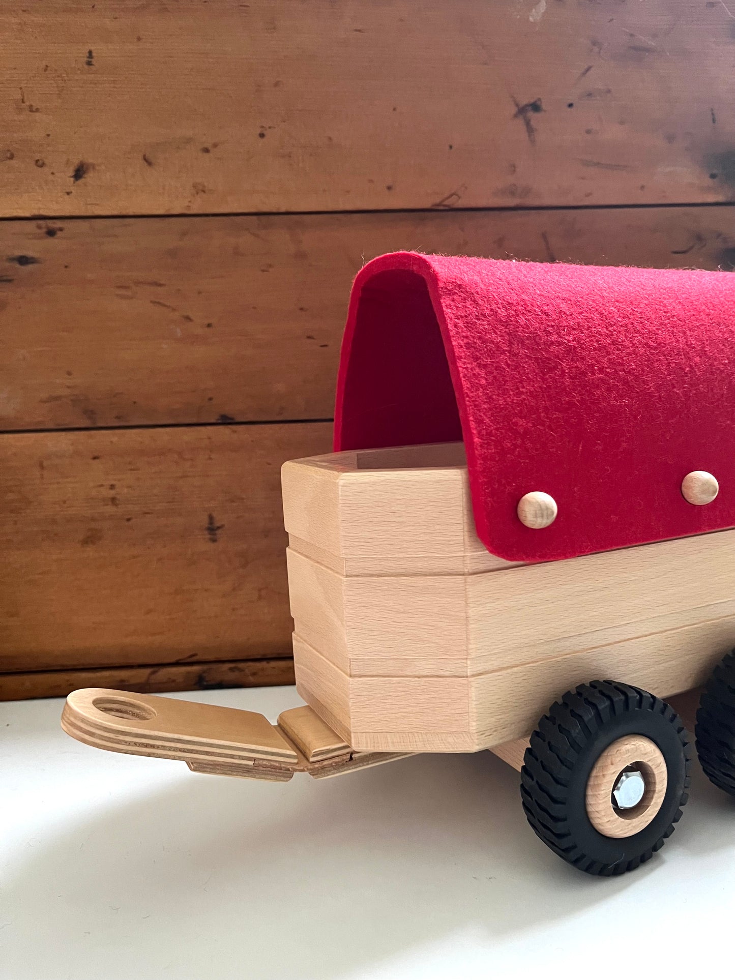 Wooden Dollhouse Play - HORSE BOX TRAILER