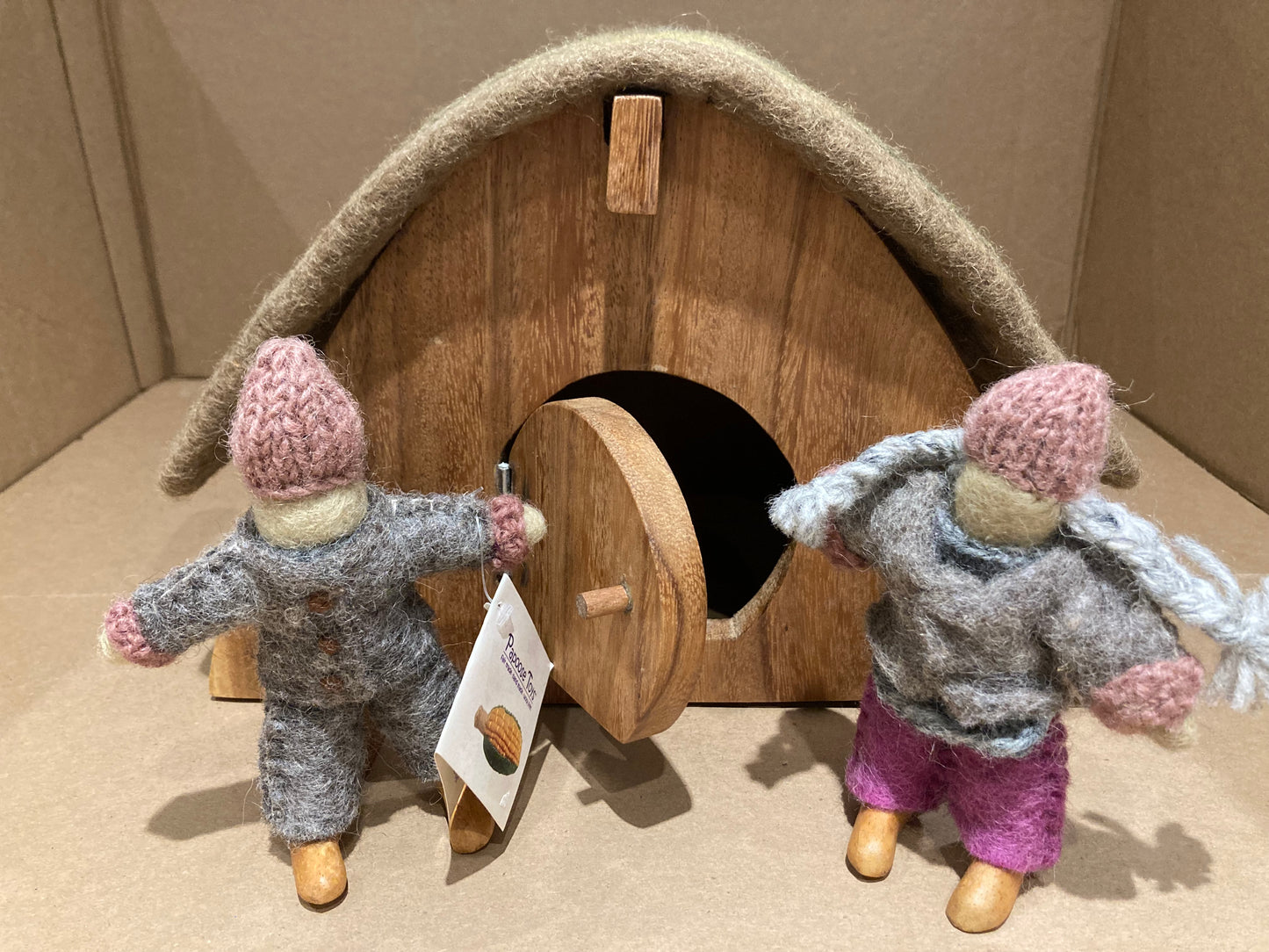 Dollhouse Play - Wooden HOBBIT HOUSE