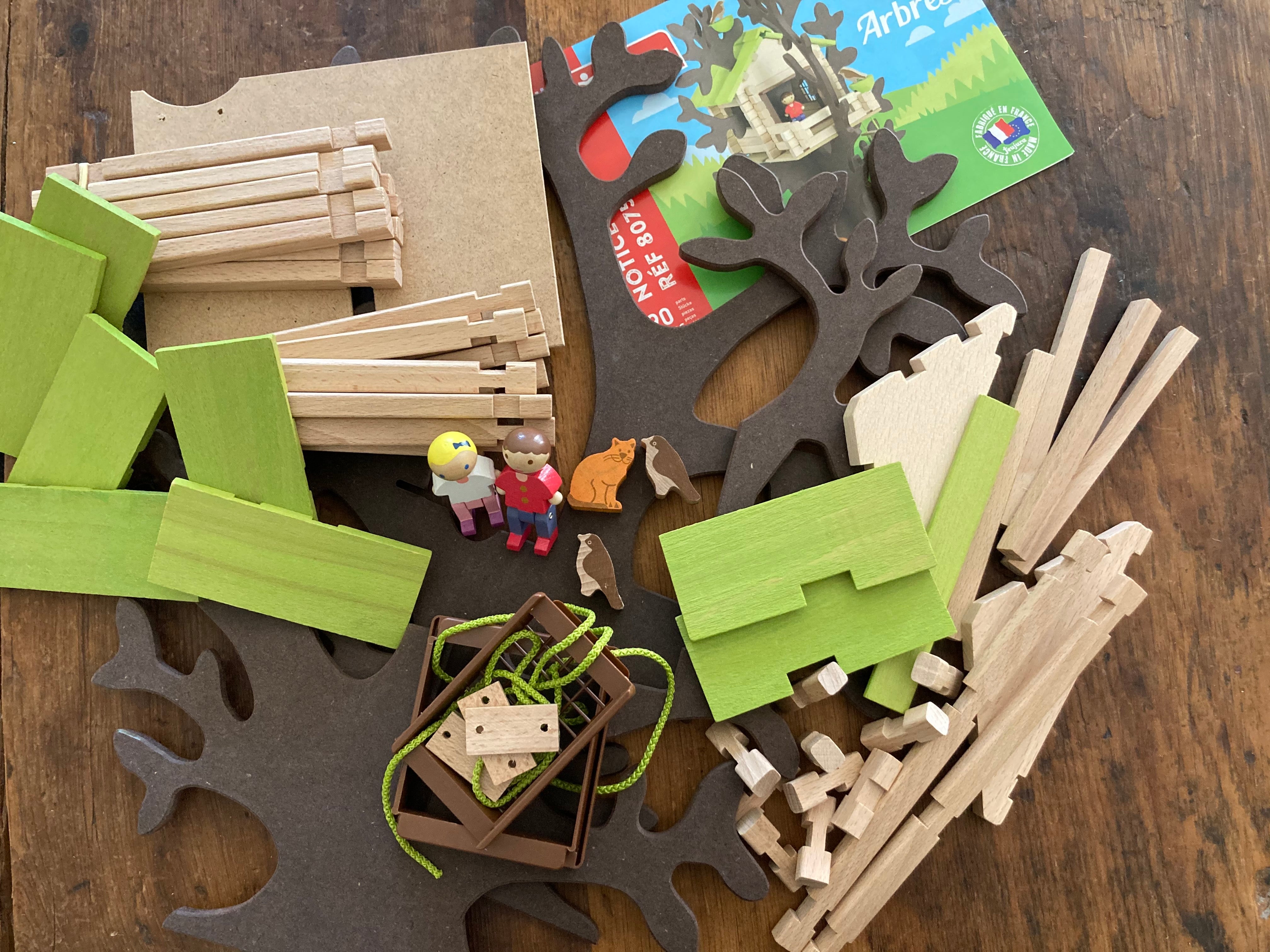 Building Knomes Dollhouse Play Wooden Set - TREE HOUSE to BUILD – Gnomes & Acorns