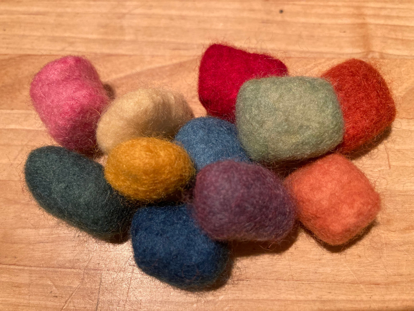 FELTING WOOL BEADS, 11 colours! - Arts&Crafts