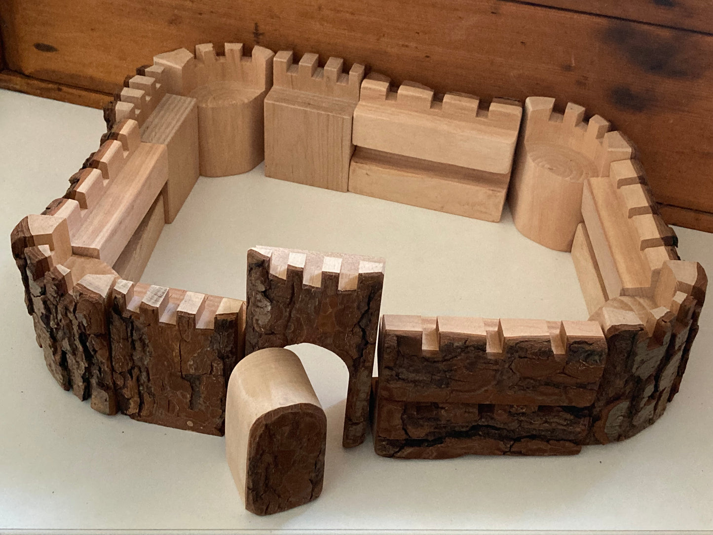 Wooden Dollhouse Play - CASTLE BLOCKS, 17 pieces!
