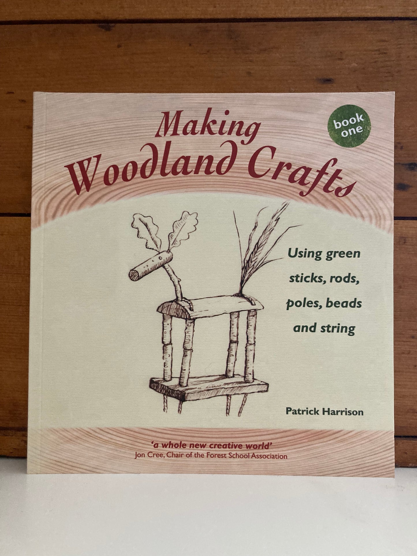 Crafting Resource Book - MAKING WOODLAND CRAFTS