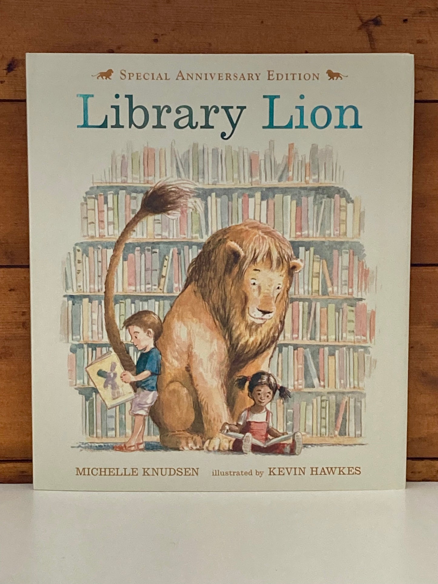 Children's Picture Book - LIBRARY LION