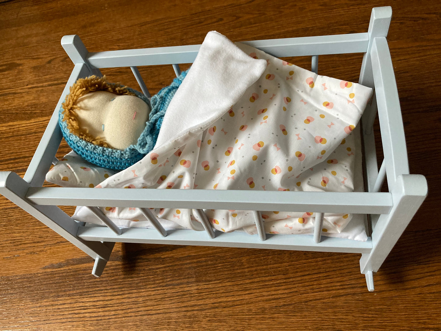 Dolls, Beds and Carriers - Wooden CRADLE, with Cotton Bedding!