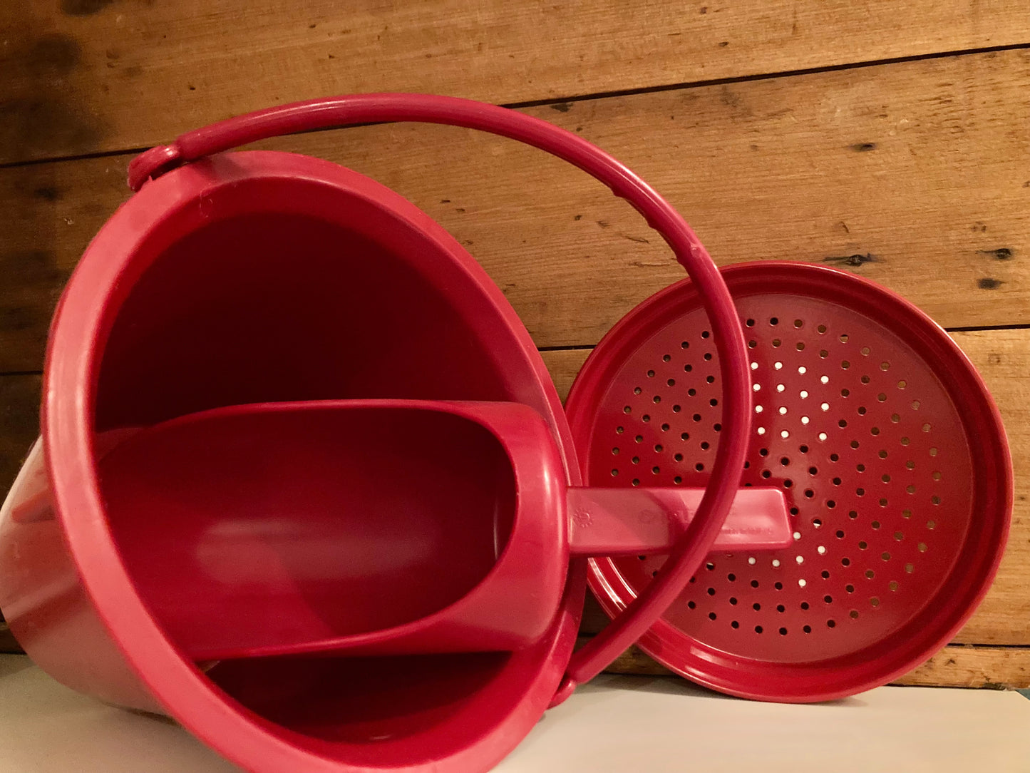 Child's Metal GARDEN RED SAND SIEVE