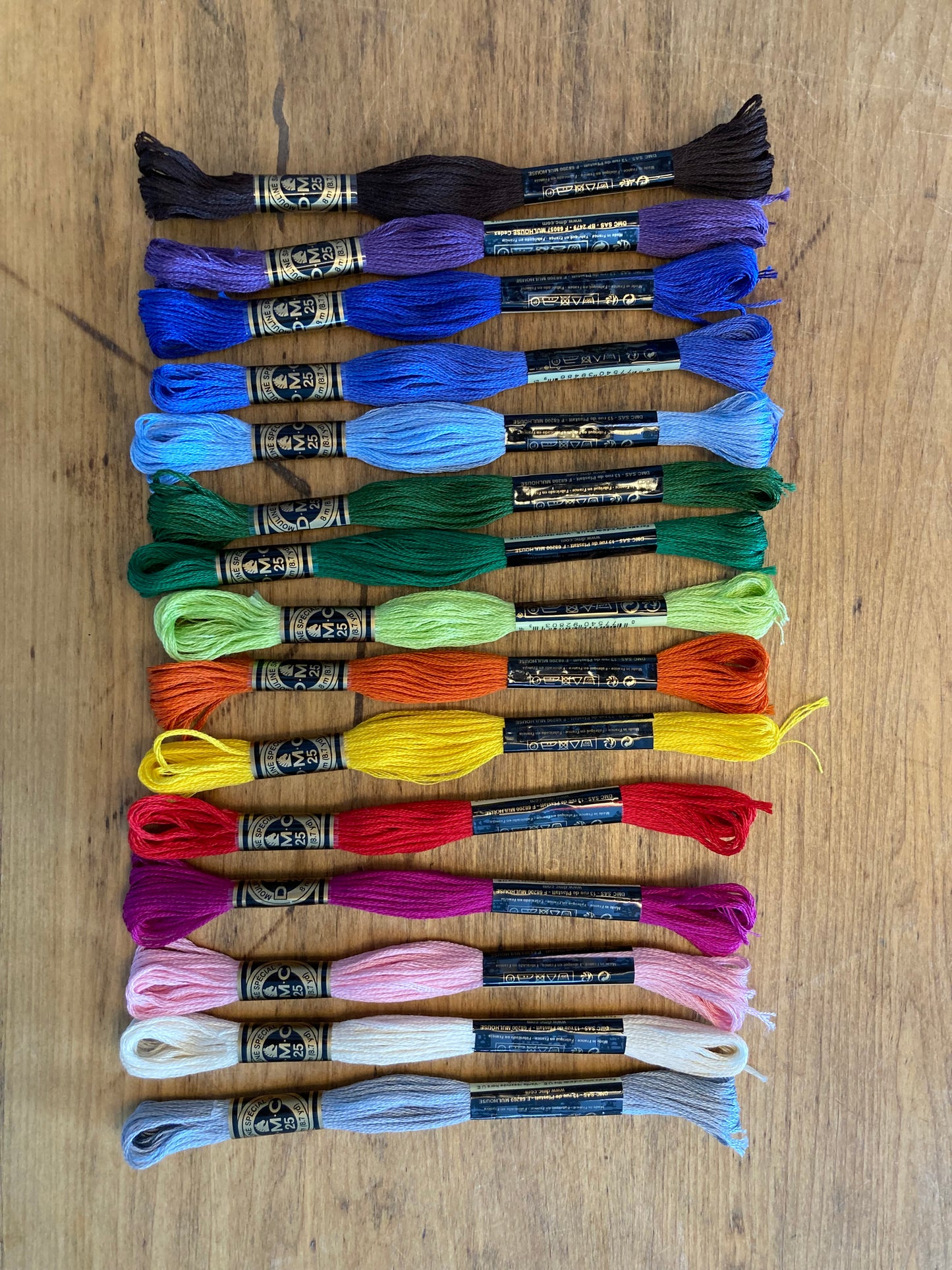 Crafting Supply - EMBROIDERY FLOSS, 16 colours!